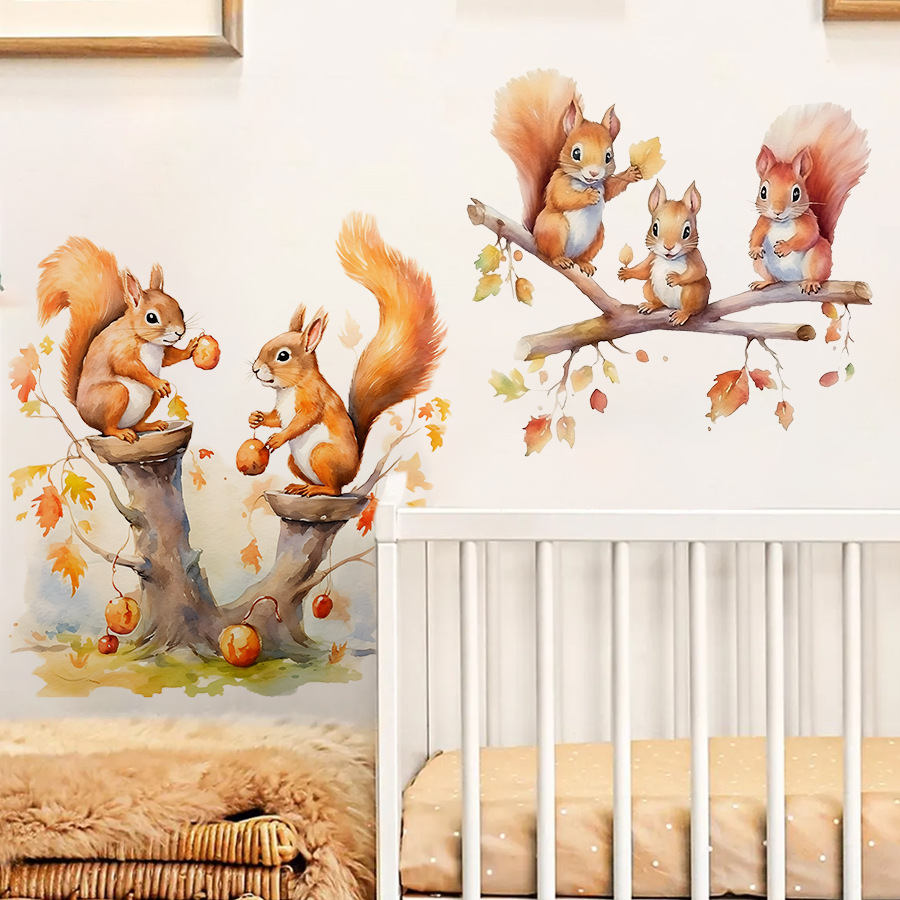 Baby Nursery Tree - Cartoon śliczna ciepła wiewiórka rodzina wspinaczkowa